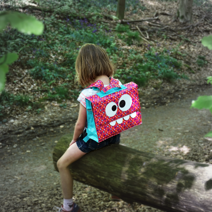 Les Skewies children backpack - shoulder bags 2 and 1 Explore