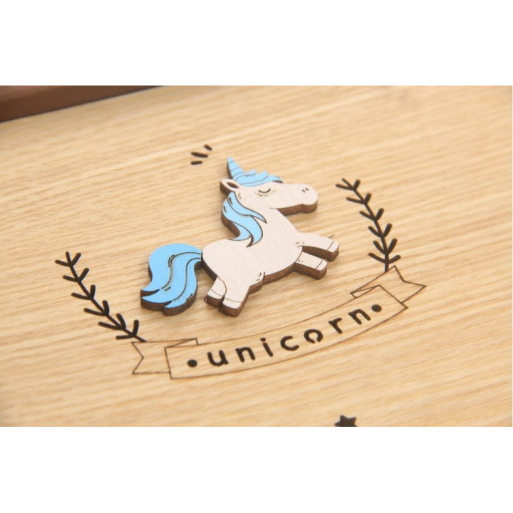 WOODEN ALBUM UNICORN 28 SHEETS
