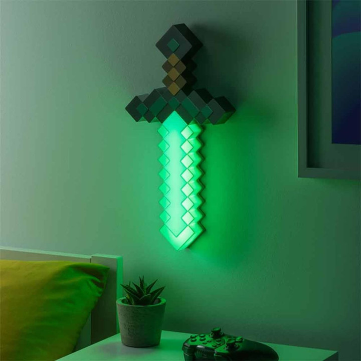 LATARKA Z LAMPKĄ 2W1 MINECRAFT DIAMOND SWORD