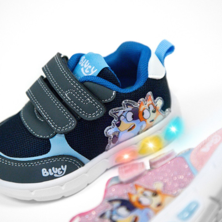 KIDS LIGHT-UP TRAINERS BLUEY AZUL